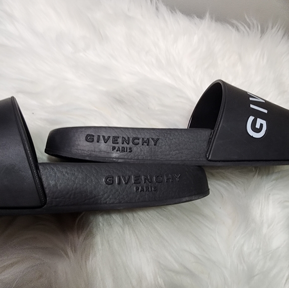Givenchy Logo  Women Pool Slides size6 - Picture 8 of 13